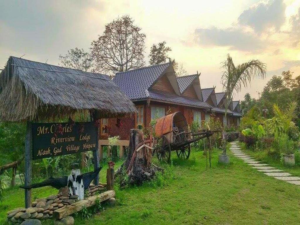Mr Charles River View Lodge Hsipaw Esterno foto